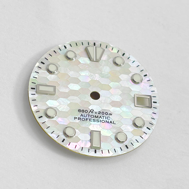 White Mother-of-pearl Dial BGW9 C3 Luminous White Blue MOD NH35 28.5mm