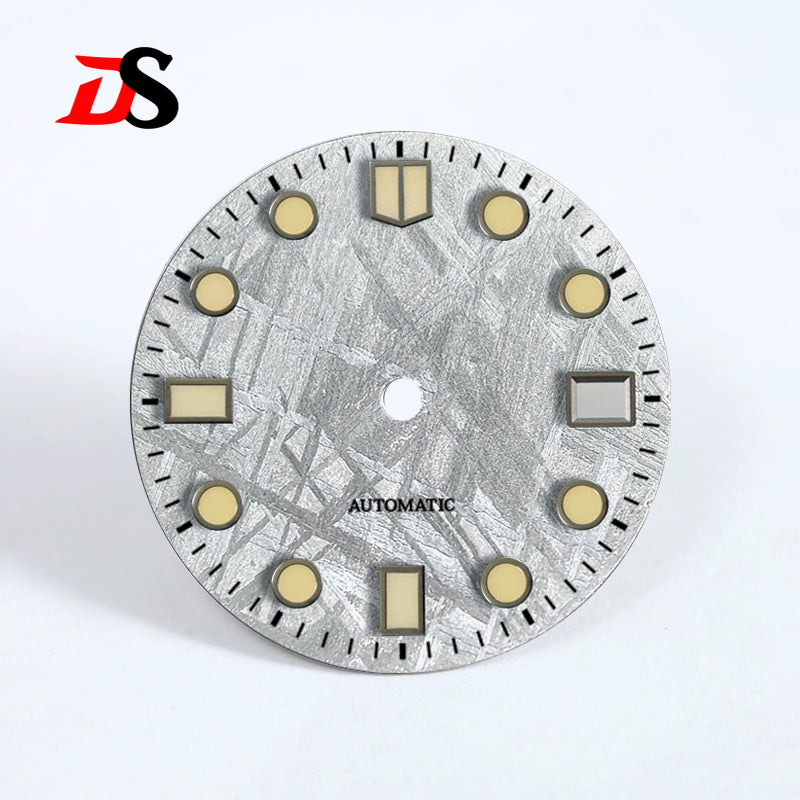 28.5mm Gray Natural Meteorite Dial BGW9 C3 Lume NH35NH36 Automatic Movement