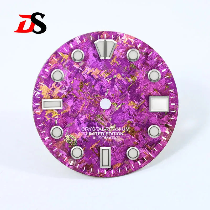 28.5mm Dial Crystal Titanium Text Dial Chaotic Texture BGW9 C3 Lume NH35 Movement