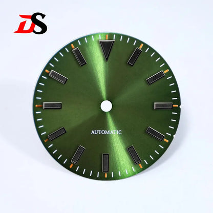 No Date 28.5mm Watch Dial Matte Sunburst Dial Black Lume NH35 Movement