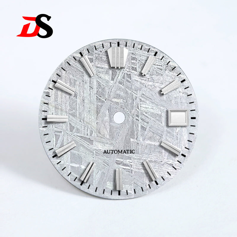 28.5mm Gray Natural Meteorite Dial BGW9 C3 Lume NH35NH36 Automatic Movement