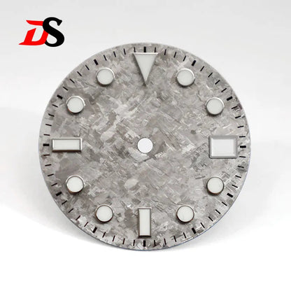 Crystal Titanium Text Dial Chaotic Texture BGW9 C3 Lume NH35 Movement 28.5mm Dial