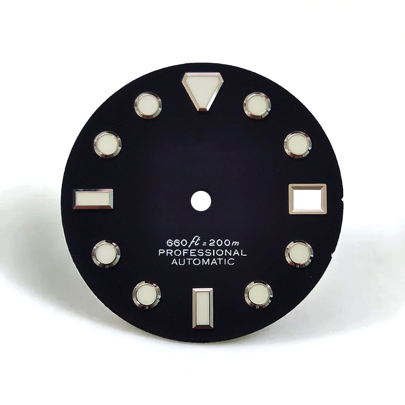 28.5mm Dial Sunburst Matte Gradient Dial Blue Lume Nh35 Movement SKX007