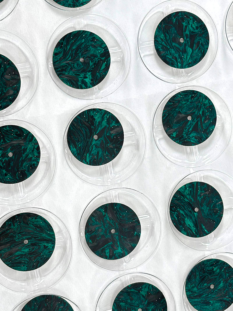 Lava Carbon Fiber No Lume NH35 NH38 Movement 28.5mm