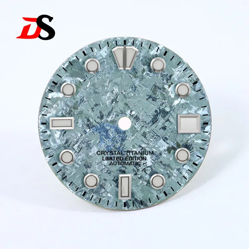 28.5mm Dial Crystal Titanium Text Dial Chaotic Texture BGW9 C3 Lume NH35 Movement