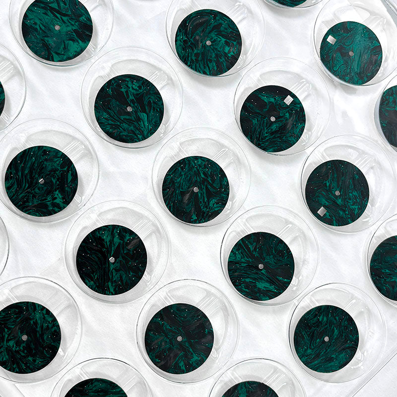 Lava Carbon Fiber No Lume NH35 NH38 Movement 28.5mm