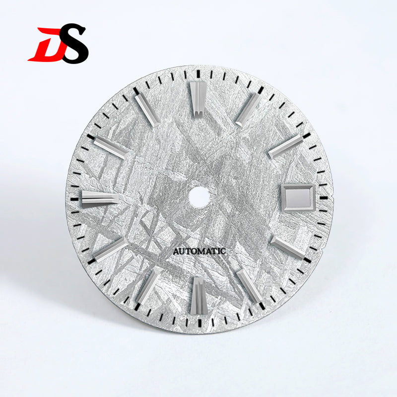 28.5mm Gray Natural Meteorite Dial BGW9 C3 Lume NH35NH36 Automatic Movement