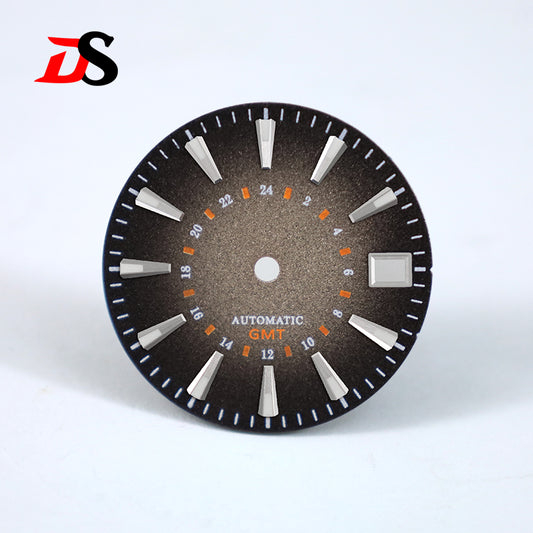 28.5mm Gradient Spark Texture Dial GMT NH34 Movement Blue Lume