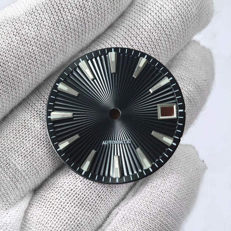 Cocktail Dial Fan Folding Shape 28.5mm Dial BGW9 C3 Lume NH35 Movement