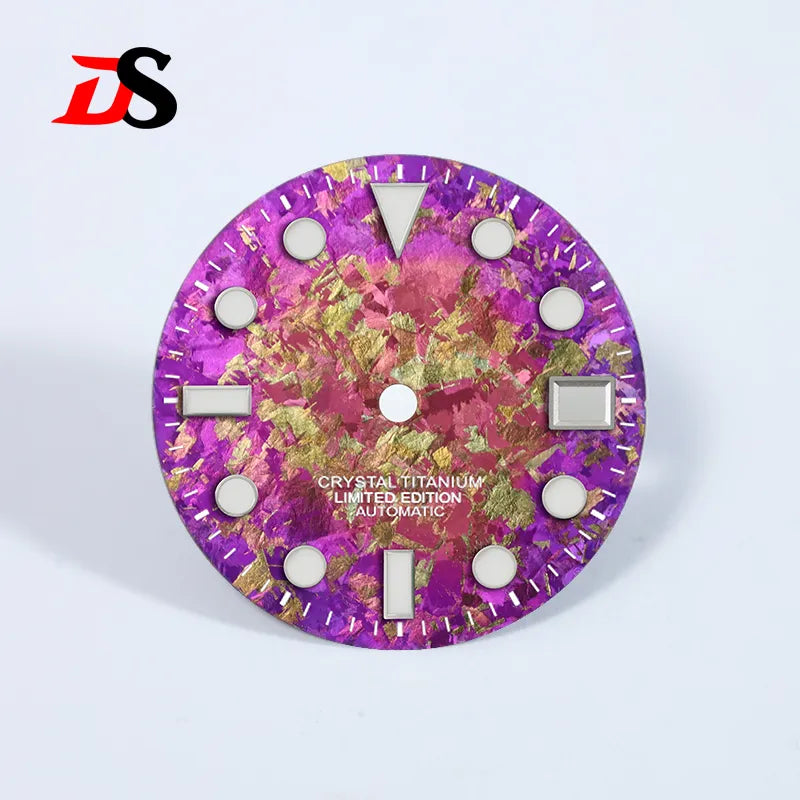 28.5mm Dial Ice Crystal Titanium Dial Chaotic BGW9 C3 Lume NH35 Movement