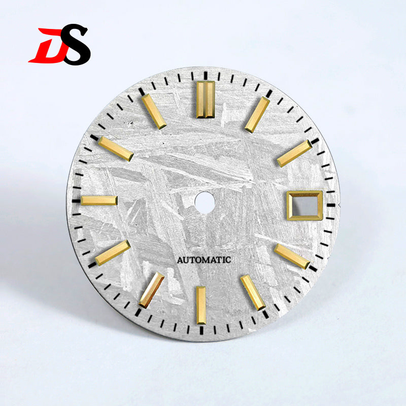 28.5mm Gray Natural Meteorite Dial BGW9 C3 Lume NH35NH36 Automatic Movement