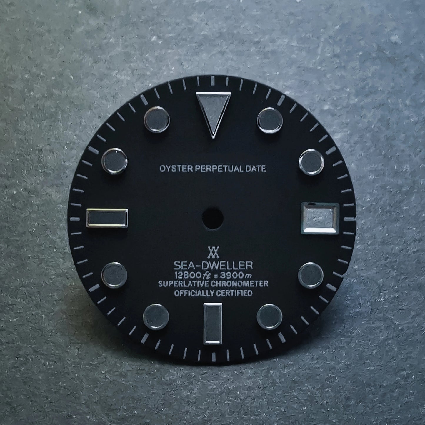 Black Lume SEA-DWELLER Dial