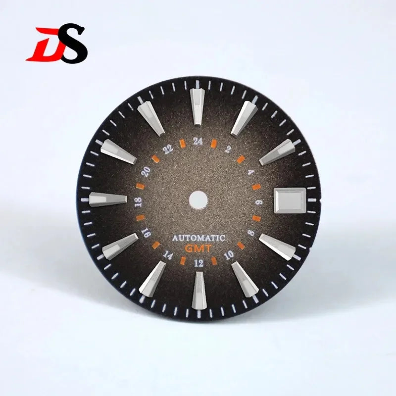 28.5mm Gradient Spark Texture Dial GMT NH34 Movement Blue Lume