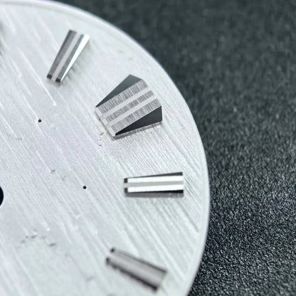 New Birch Dial No minute mark