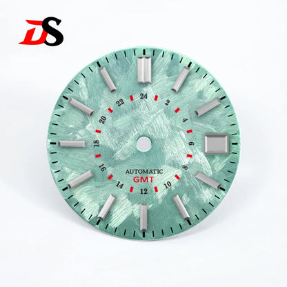 28.5mm Sakura Red GMT Dial No Lume NH34GMT Movement