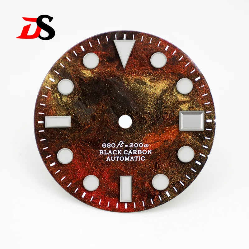 28.5mm Dial Rich Color Lava Dial YM Index Carbon Fiber Dial BGW9 C3 Lume for NH35 Movement 3o'clock Date