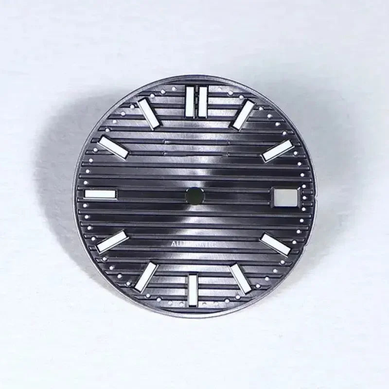 28.5mm Striped Dial BGW9 Blue Luminous Fit Nh35 Movement Striped Dial