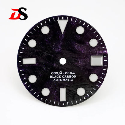 28.5mm Dial Rich Color Lava Dial YM Index Carbon Fiber Dial BGW9 C3 Lume for NH35 Movement 3o'clock Date