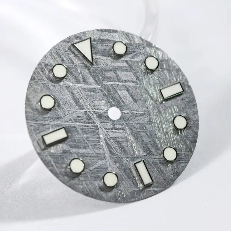 No Tick Mark 28.5mm Natural Grey Meteorite Dial BGW9 C3 Lume NH35NH36 Movement