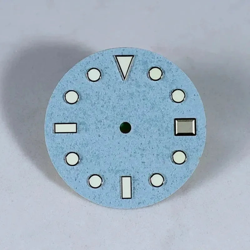 28.5mm Retro Literary Style Dial YM Index BGW9 C3 Lume NH35 Movement