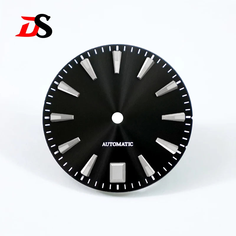 28.5mm Sunburst Dial BGW9 C3 Lume 6 O 'clock NH35 Movement