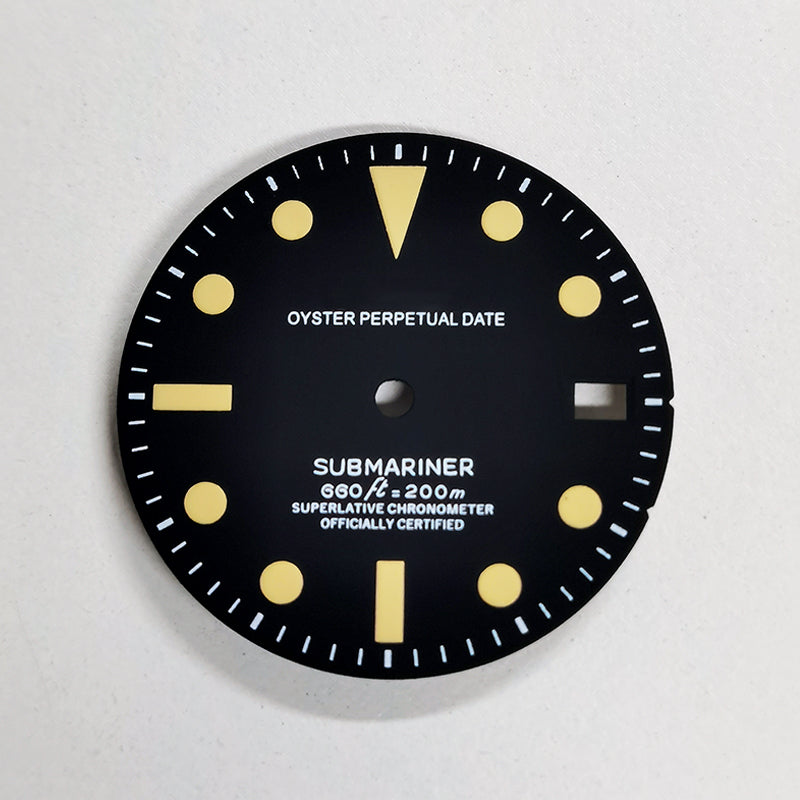 Vintage 28.5mm Matte Black Dial Beige Lume SKX007 for NH36