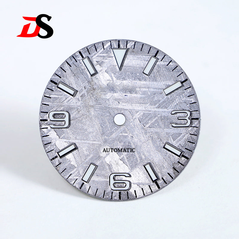 28.5mm Gray Natural Meteorite Dial BGW9 C3 Lume NH35NH36 Automatic Movement