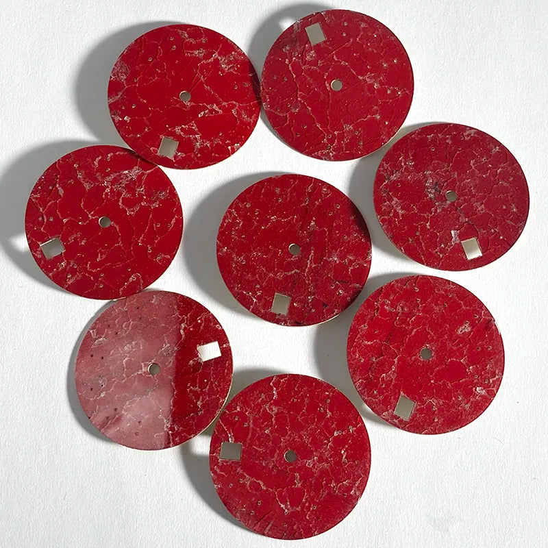 28.5mm Sea of Red Clouds Stone Blue lume Natural Strawberry NH35
