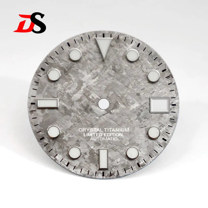 Crystal Titanium Text Dial Chaotic Texture BGW9 C3 Lume NH35 Movement 28.5mm Dial