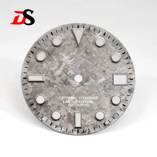 Crystal Titanium Text Dial Chaotic Texture BGW9 C3 Lume NH35 Movement 28.5mm Dial