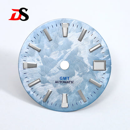 28.5mm Dial Sakura Dial Blue Lume NH34GMT Movement
