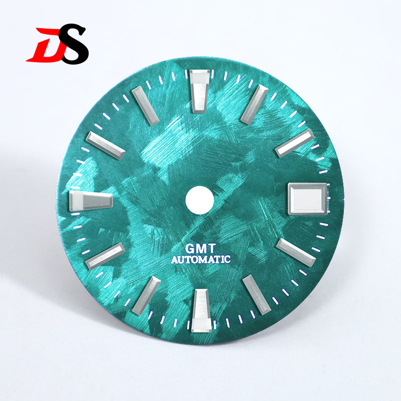 28.5mm Dial Sakura Dial Blue Lume NH34GMT Movement
