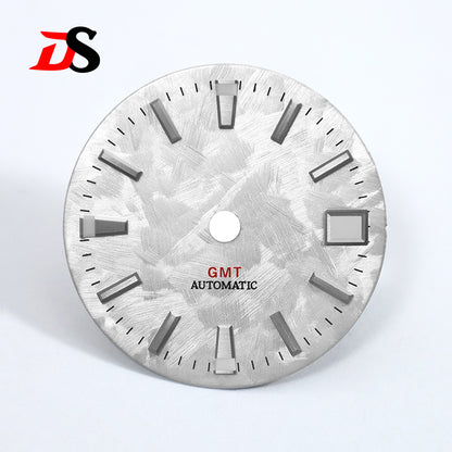 28.5mm Dial Sakura Dial Blue Lume NH34GMT Movement